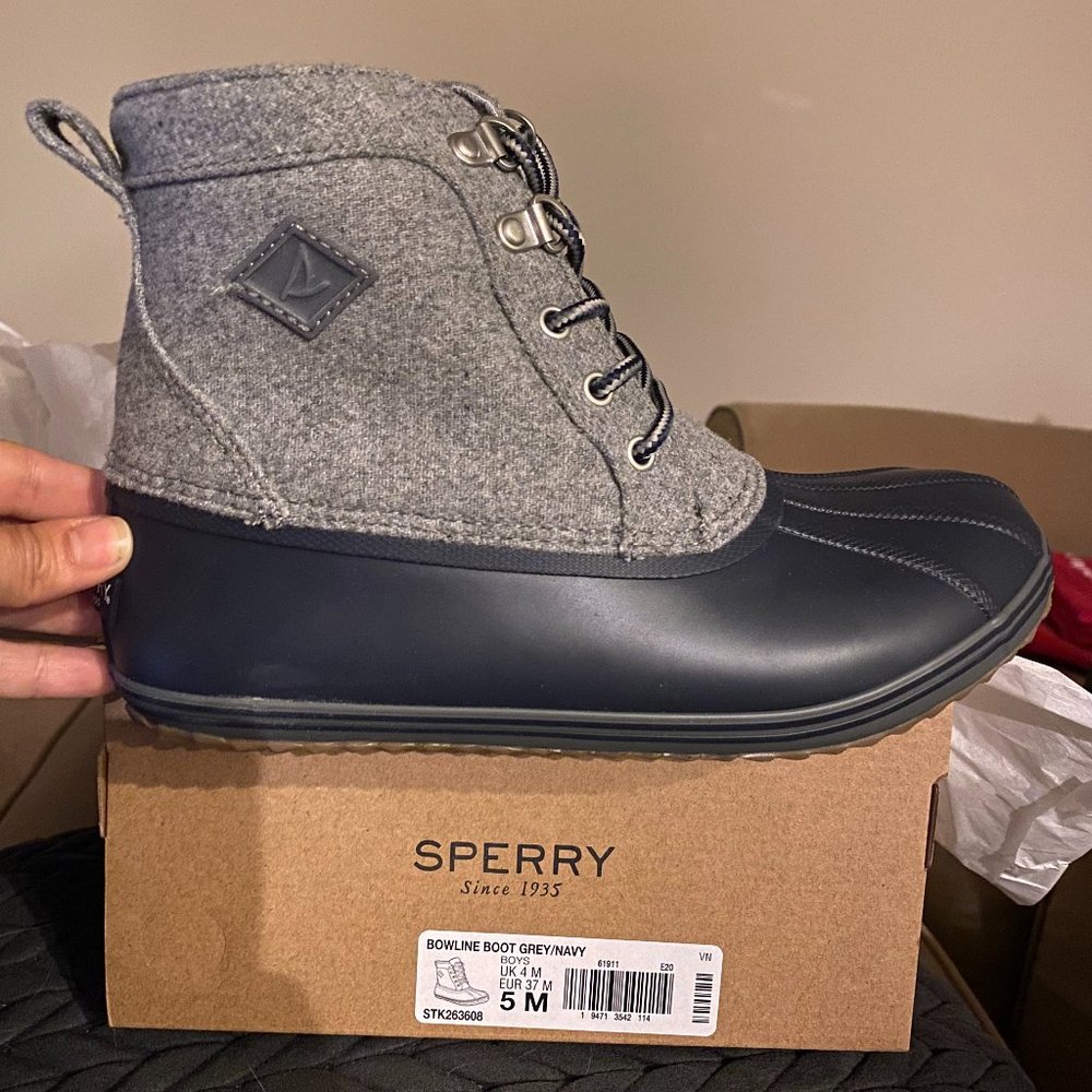 Sperry Bowline Boot Grey/Navy Boys 5M (Women 6.5)